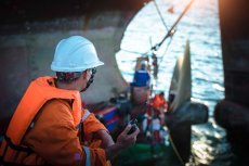 Vêtement de travail à flottabilité intégrée